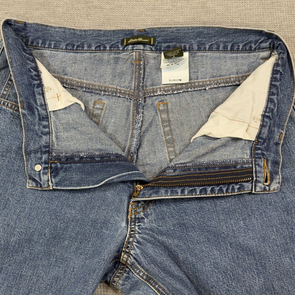 Eddie Bauer Cropped Jeans Womens Petite 12 Relaxed Fit Blue Denim 100% Cotton - Picture 6 of 14